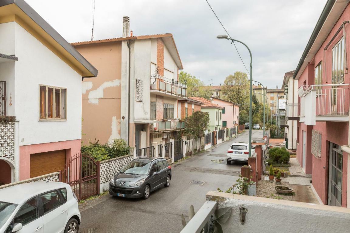 Nice Cozy Apartment In The Mainland Of Venice Mestre Exterior foto